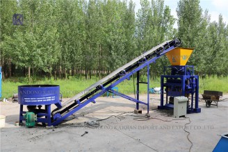 Low Price Semi-automatic Brick Making Machine Price 